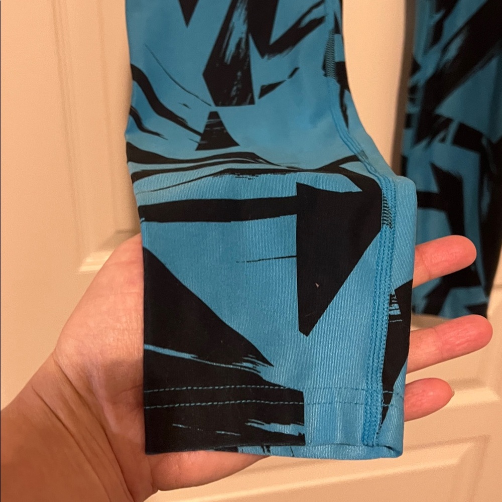 Nike Dri-Fit Leggings - Picture 4 of 10